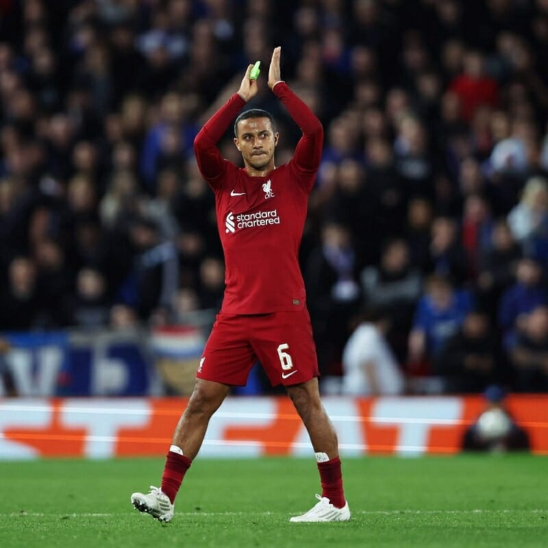 Thiago đang ở năm cuối hợp đồng với Liverpool