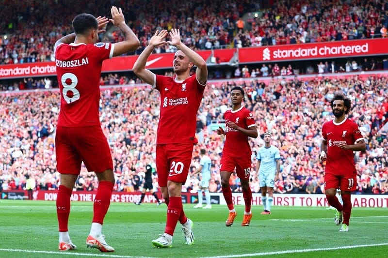 Liverpool lội ngược dòng ấn tượng trước Bournemouth.