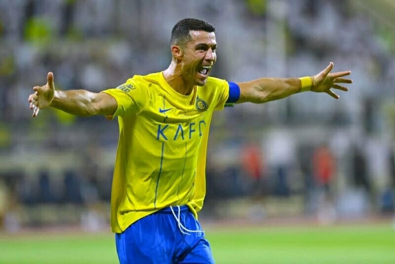 Ronaldo tỏa sáng rực rỡ trong ngày Al Nassr đại thắng 