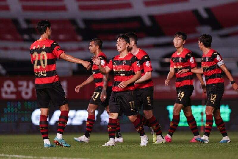 FC Seoul và Pohang Steelers bỏ lỡ cơ hội áp sát ngôi đầu của Ulsan Hyundai