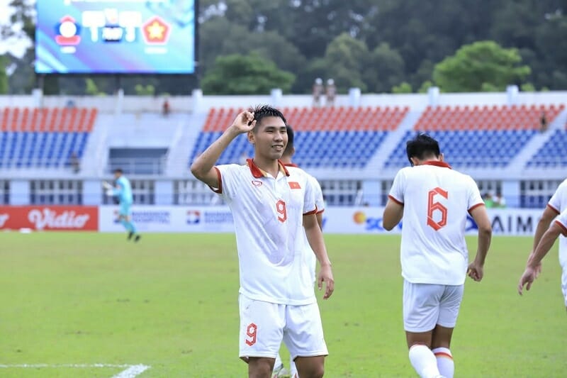 Đinh Xuân Tiến nâng tỷ số lên 3-1 cho U23 Việt Nam (Ảnh: Thethao247).