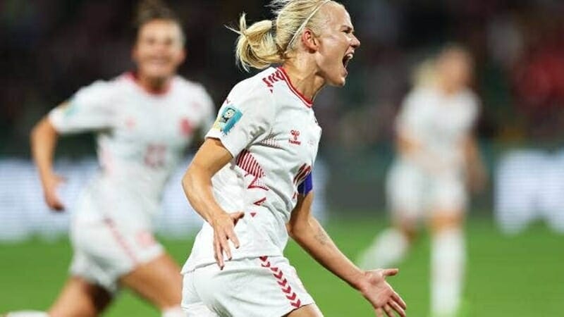 Nữ Đan Mạch giành tấm vé thứ 2 của bảng D.