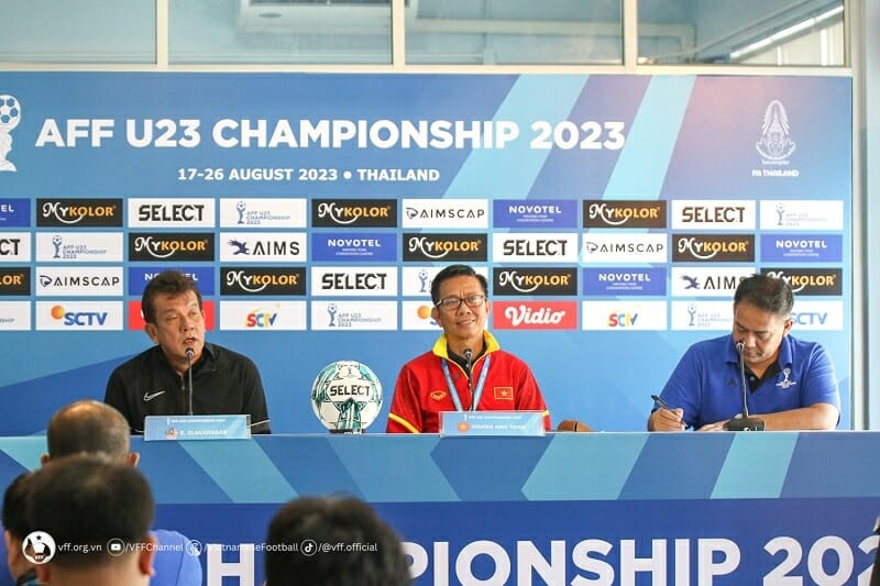 U23 Việt Nam và U23 Malaysia sẽ so tài vào ngày mai. (Ảnh: VFF)