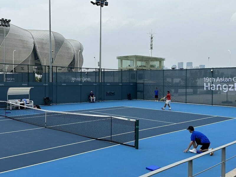 Lý Hoàng Nam không thể tạo nên bất ngờ trước đối thủ quá mạnh (Ảnh: Vietnam Tennis Federation – VTF).