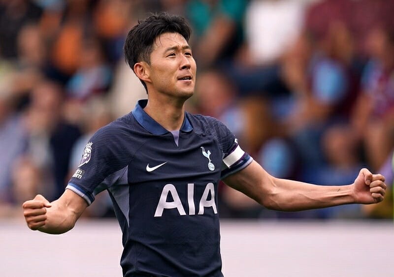 Son Heung Min có số hattrick và số bàn thắng tại Ngoại hạng Anh nhiều hơn Cristiano Ronaldo.