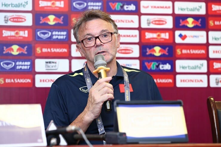 HLV Philippe Troussier cho rằng U23 Việt Nam có thể ghi nhiều bàn thắng hơn.