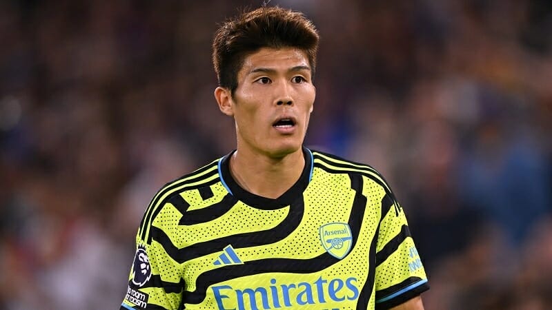 Tomiyasu thừa nhận gặp khó tại Arsenal