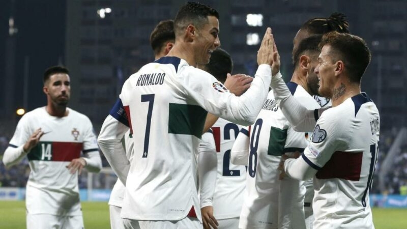 Kết quả bóng đá Bosnia vs Bồ Đào Nha: Ronaldo rực sáng, khách hủy diệt chủ nhà
