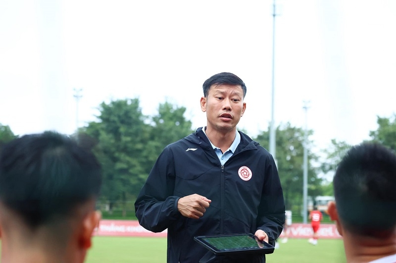 HLV Thạch Bảo Khanh sẽ sử dụng Hoàng Đức ở vị trí sở trường (Ảnh: Viettel FC).