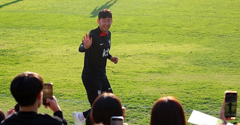 Son Heung Min đã có thể trở lại tập luyện (Ảnh: Yonhap News).