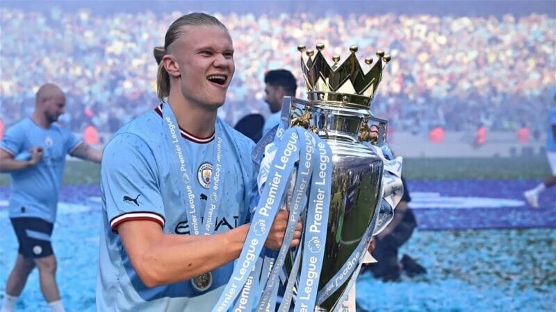 Erling Haaland giành chức vô địch Premier League cùng Man City
