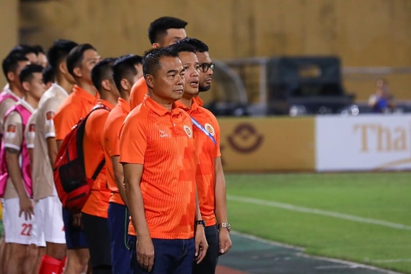 HLV Trần Tiến Đại cho biết các cầu thủ không được thưởng dù vô địch V-League mùa trước (Ảnh: Đức Cường).