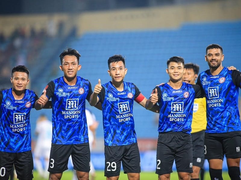 Các cầu thủ và ban huấn luyện TP.HCM gửi tâm thư cầu cứu (Ảnh: Ho Chi Minh City FC).