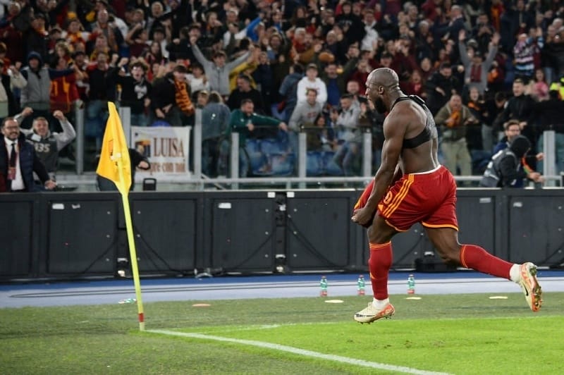 Lukaku giúp Roma giành chiến thắng
