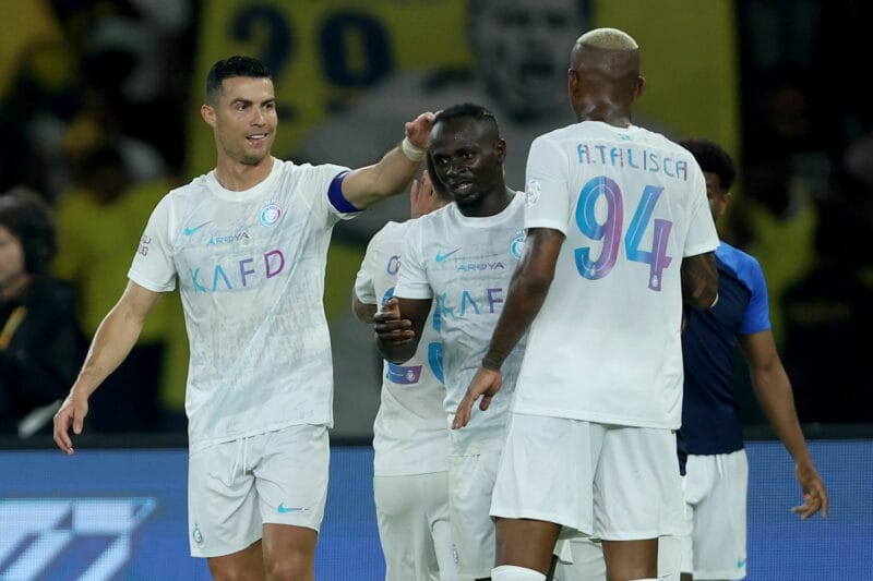 Kết quả bóng đá Al Ittihad vs Al Nassr: Ronaldo rực sáng đánh bại Benzema
