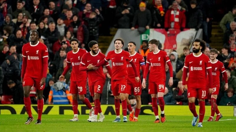 Liverpool gặp khó trước đại chiến với Arsenal