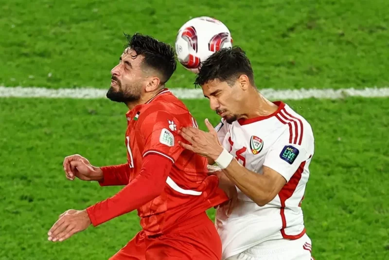 Kết quả bóng đá Palestine vs UAE: Thẻ đỏ và phạt đền, tự níu chân nhau