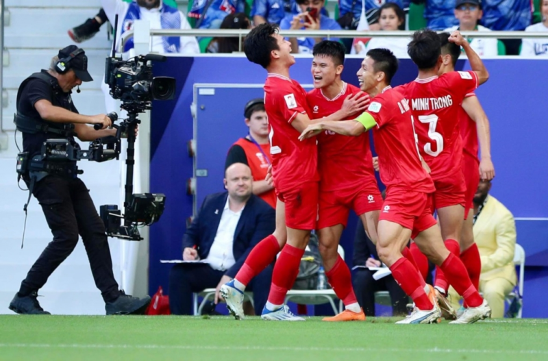 ĐT Việt Nam gây bất ngờ với 2 bàn thắng vào lưới Nhật Bản.