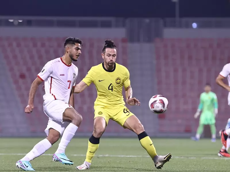 Syria vứt bỏ lợi thế dẫn 2 bàn trước Malaysia.