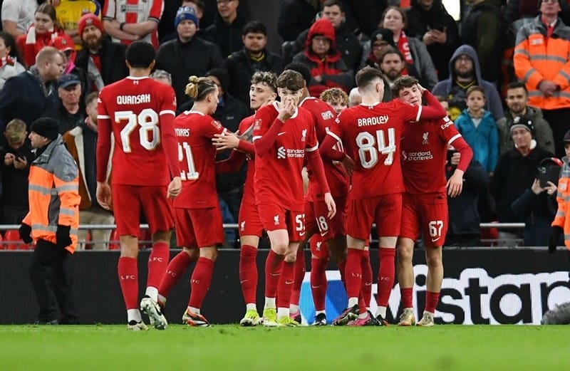 Kết quả bóng đá Liverpool vs Southampton: Sao trẻ tỏa sáng, The Kop cuốn phăng đội Championship
