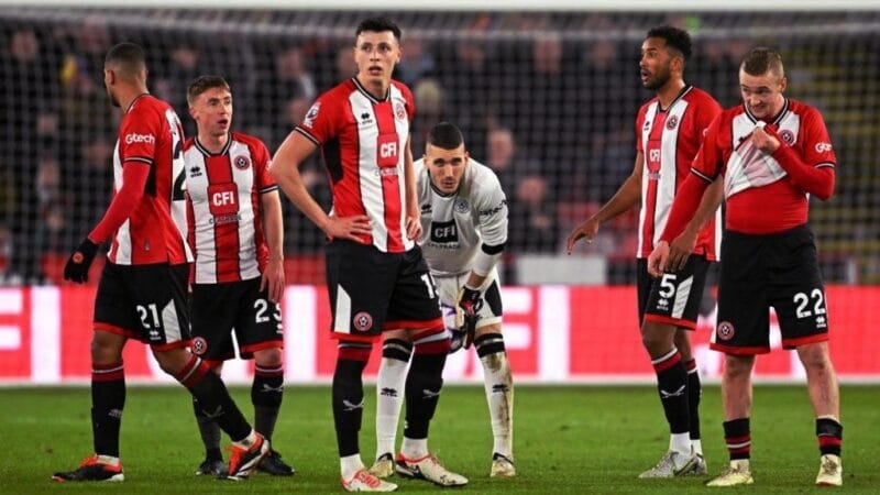 Sheffield Utd đối mặt với nguy cơ ‘tan đàn xẻ nghé’