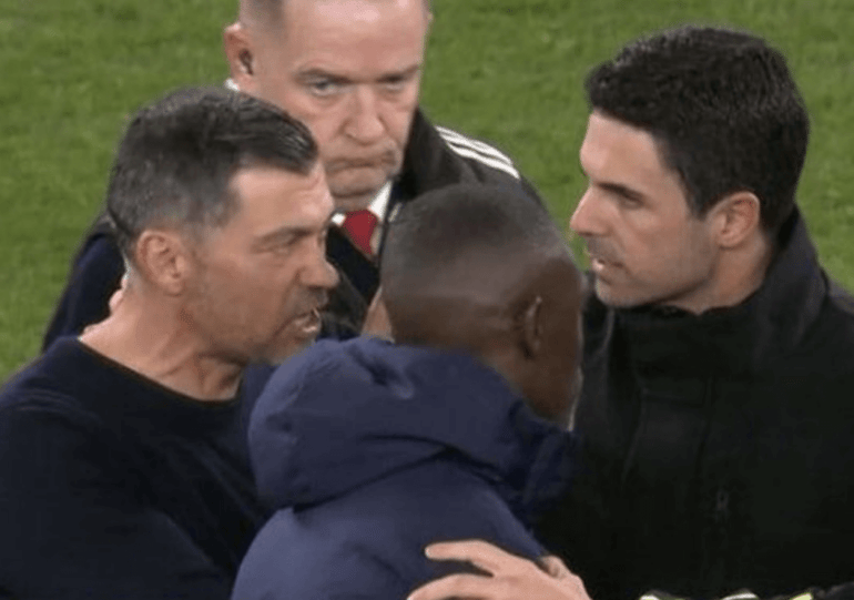 Serigo Conceicao và Mikel Arteta tranh cãi sau trận đấu giữa Arsenal và Porto.