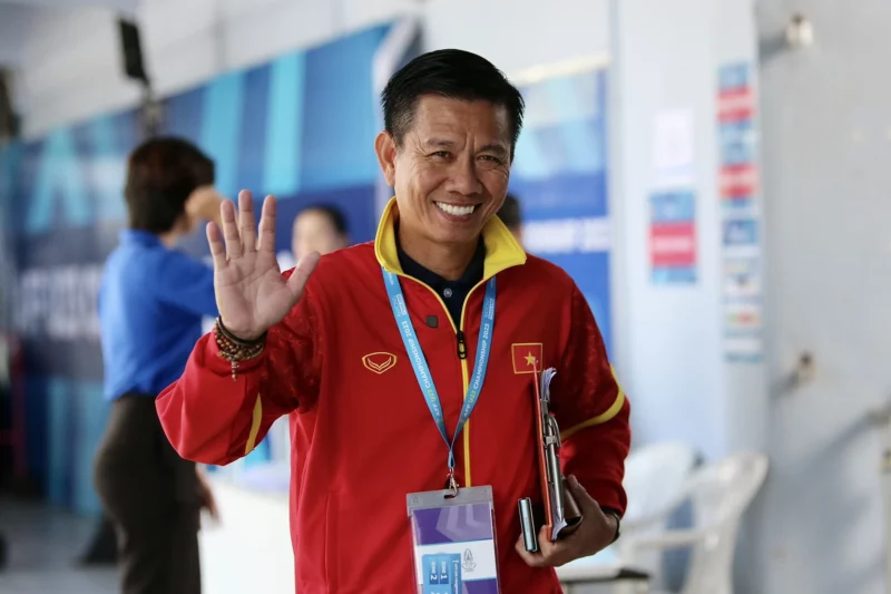 HLV Hoàng Anh Tuấn là ứng viên cho chiếc ghế HLV trưởng U23 Việt Nam.