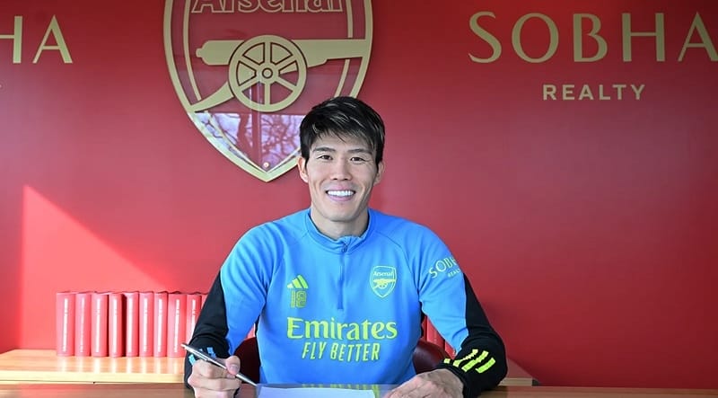 CHÍNH THỨC! Tomiyasu gia hạn với Arsenal