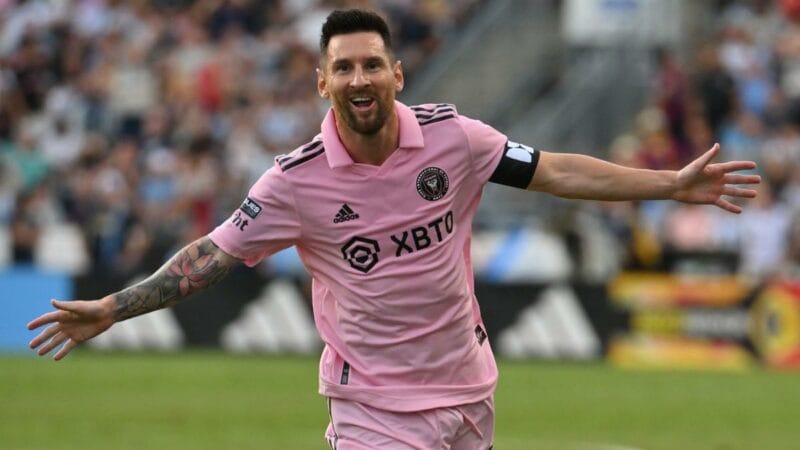 Messi và đồng đội được dự báo sẽ giành chiến thắng.