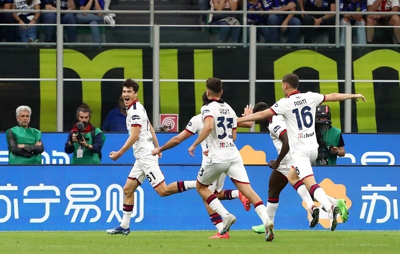 Cagliari bất ngờ có được bàn gỡ hòa.