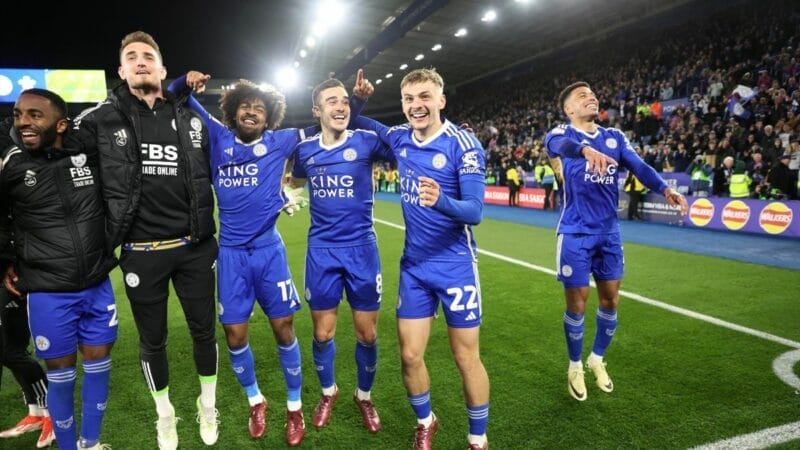Leicester chắc chắn nằm trong top 2 Championship mùa này.