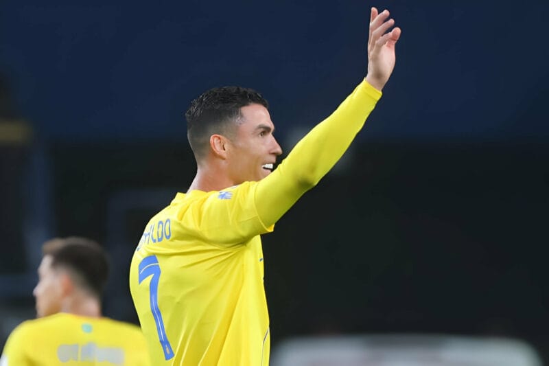 Ronaldo vượt xa Messi về số lần lập hat-trick ở độ tuổi ngoài 30 (Ảnh: Getty).