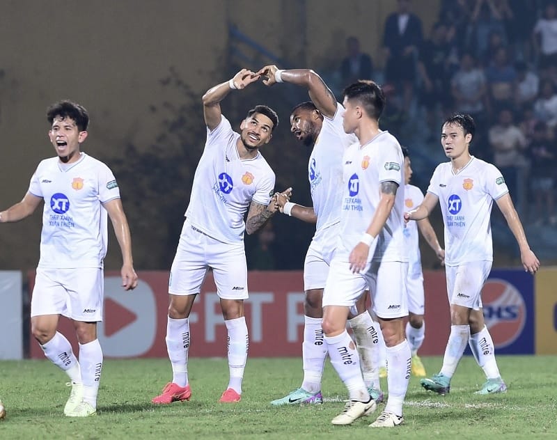 Nam Định một lần nữa hạ Hà Nội ở vòng 14 V-League 2023/24. (Ảnh SOHA)