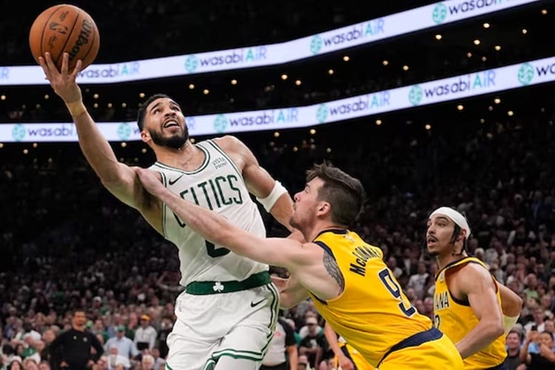 3 sao Celtics thiết lập kỷ lục vô tiền khoáng hậu trước Pacers
