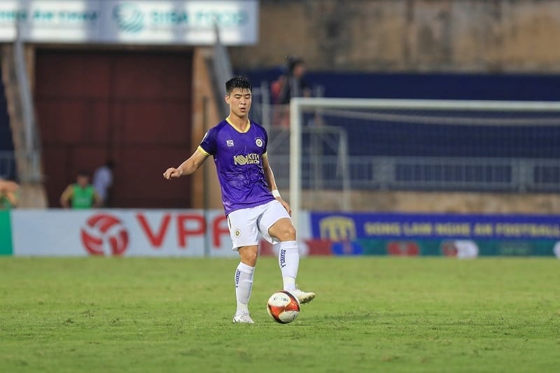 Duy Mạnh nhận được khoản lót tay lớn nhờ bản hợp đồng mới (Ảnh: Hanoi Football Club).