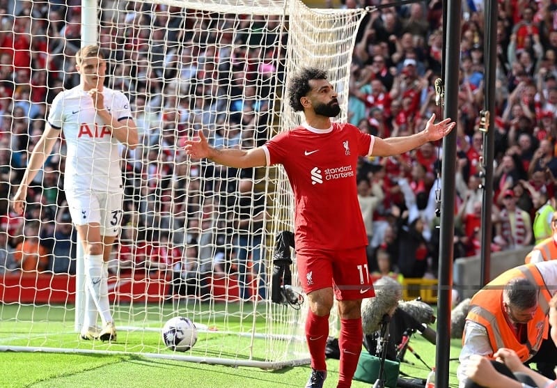 Salah giúp Liverpool có bàn mở tỷ số.