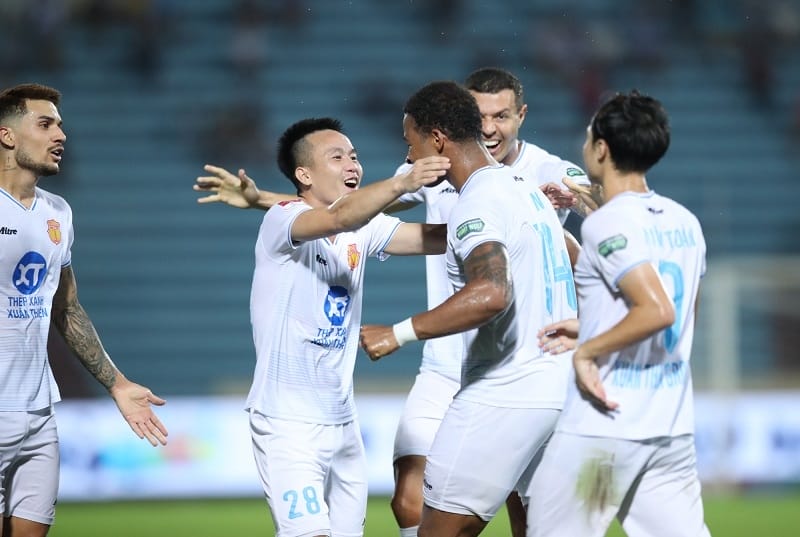 Nam Định đang băng băng hướng đến chức vô địch (Ảnh: Thép Xanh Nam Định FC).
