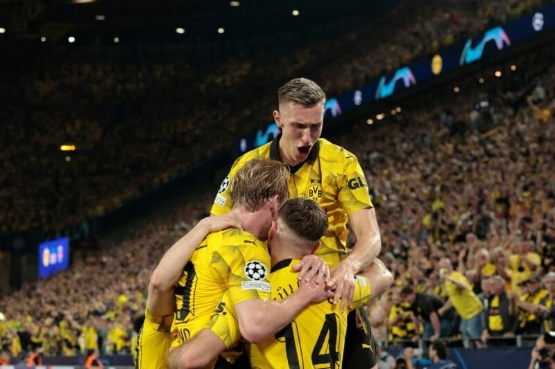 Chiến thắng của Dortmund chính thức giúp Bundesliga xếp trên Premier League