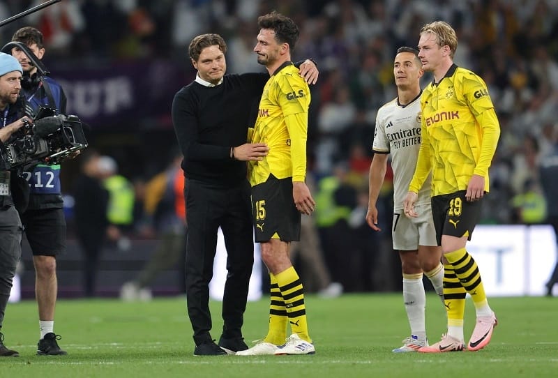 BẤT NGỜ! Dortmund chia tay HLV Edin Terzic dù giành á quân Champions League