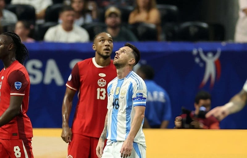 Kết quả bóng đá Argentina vs Canada: Messi kém duyên, La Albiceleste ra quân thành công