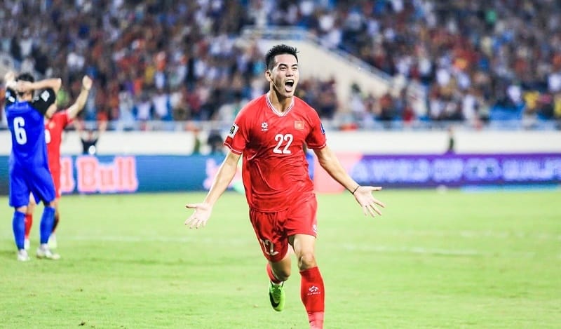 Nguyễn Tiến Linh tỏa sáng trong trận đấu với Philippines.