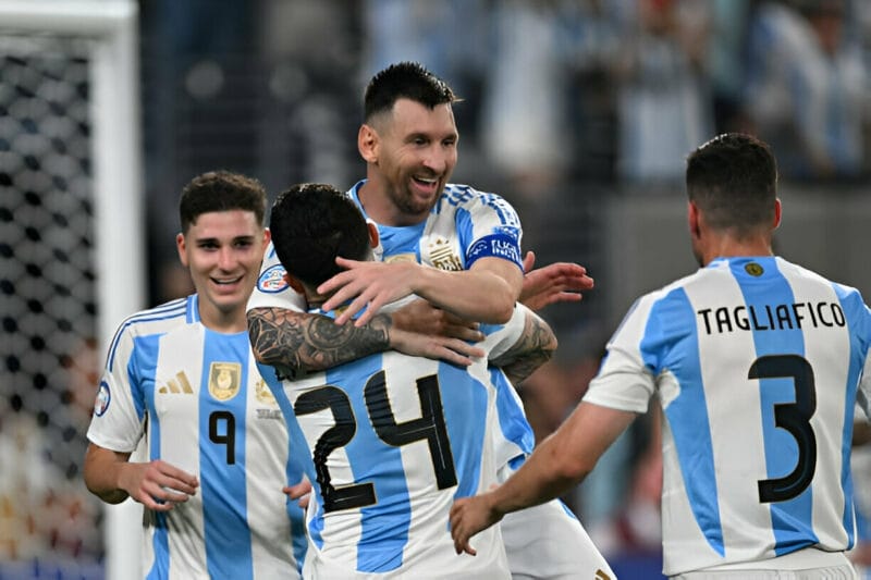 Kết quả bóng đá Argentina vs Colombia: Bảo vệ thành công ngôi vương
