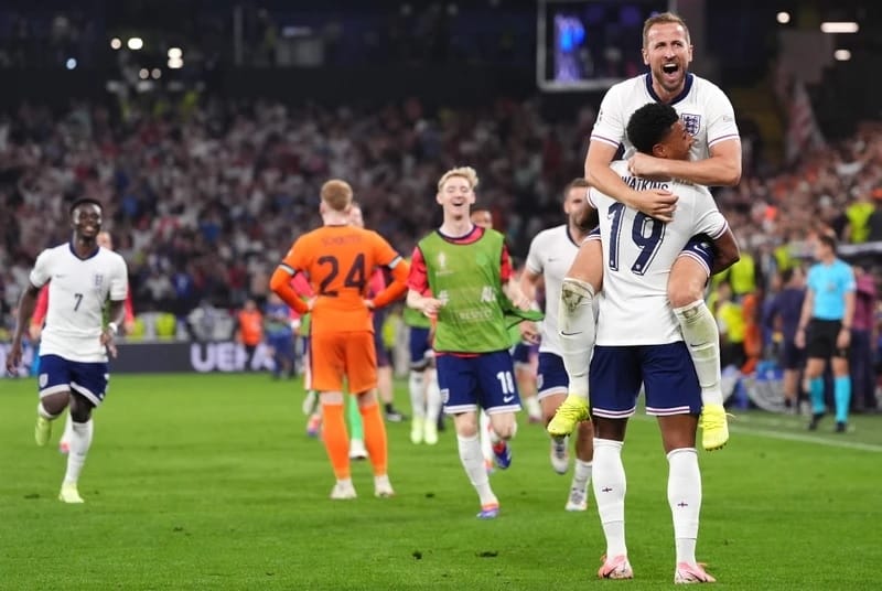 Thống kê Hà Lan vs Anh: Cột mốc khủng cho sao trẻ Man United